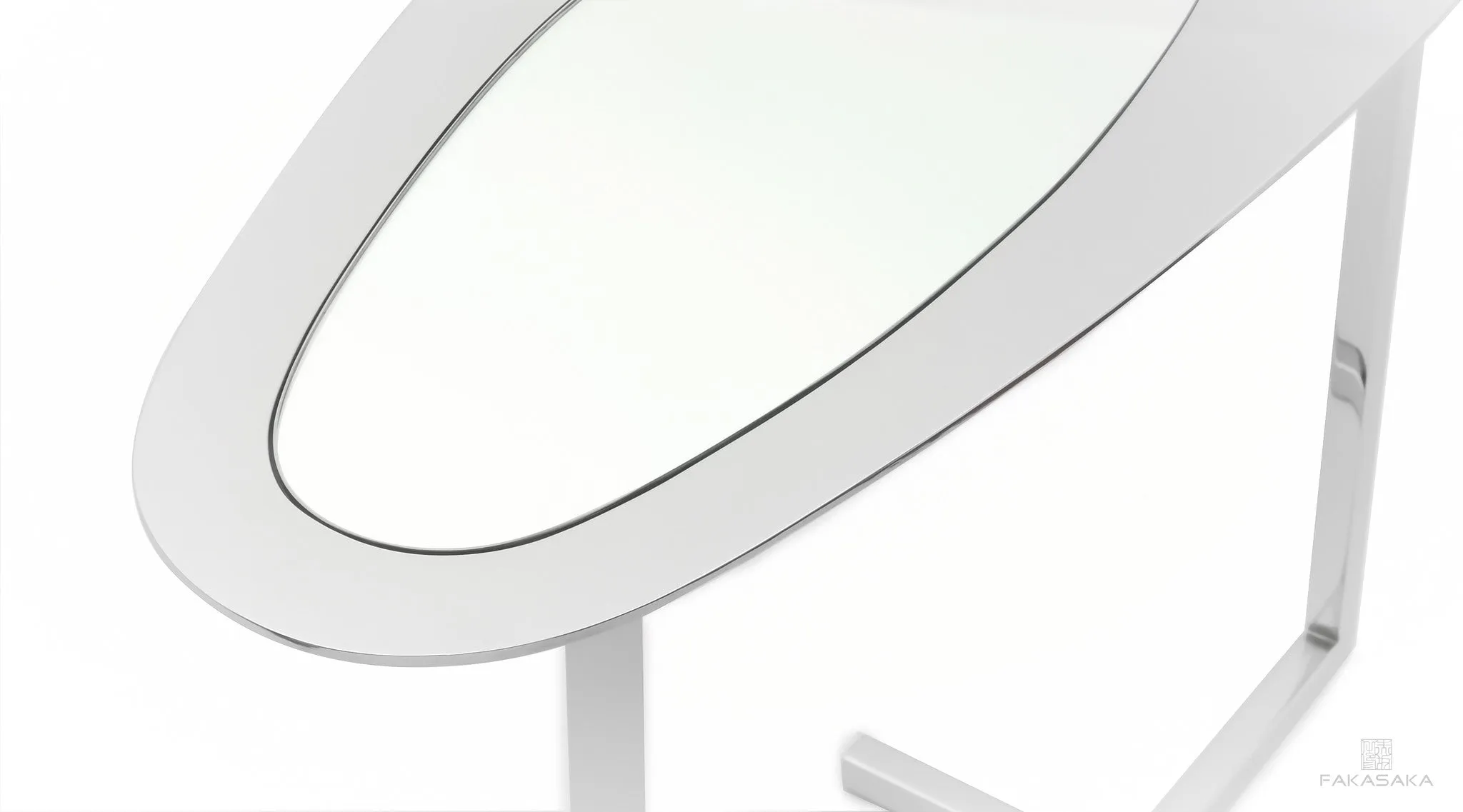 FA24 SIDE TABLE<br><br>MIRROR ON TOP<br>CHROMED